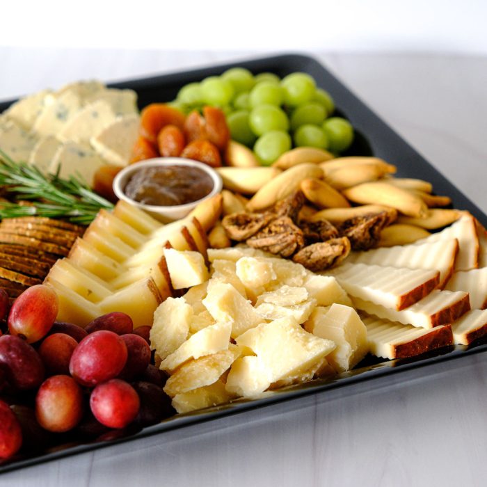Artisan Select Cheese & Crackers Platter